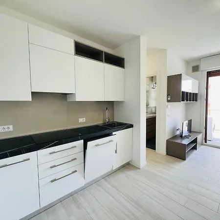 Appartamento Bright 150m From The